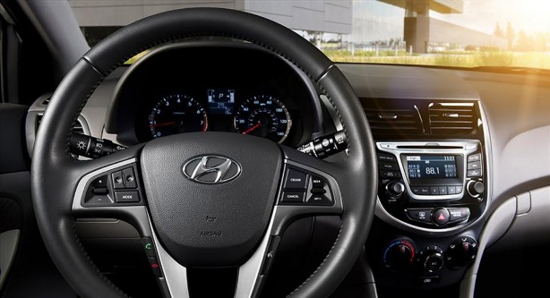     Hyundai Accent 2016